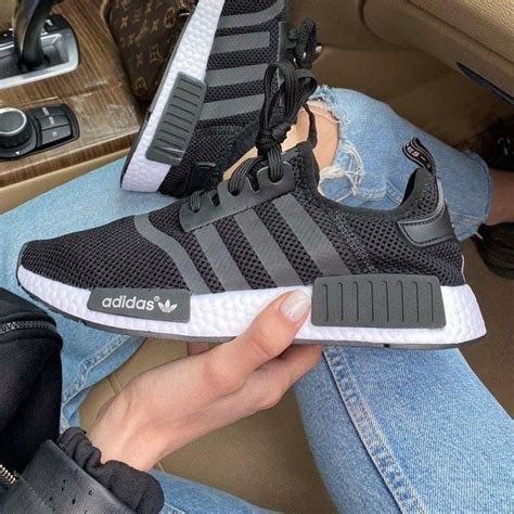 Кроссовки Adidas NMD (Адидас НМД) купить.